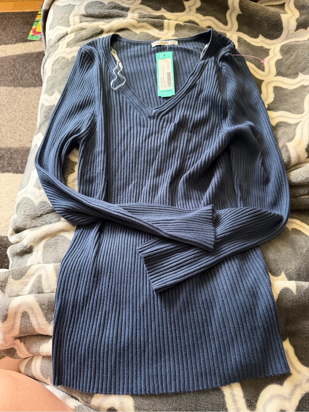 Pink Clover Ribbed V-Neck Long Sleeve Dress in Slate Blue